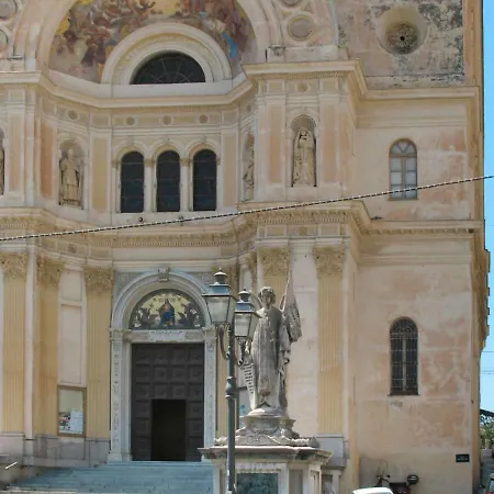 Locazione Turistica Casa Irma Санремо